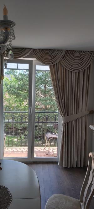 Užuolaida su lambrekenu